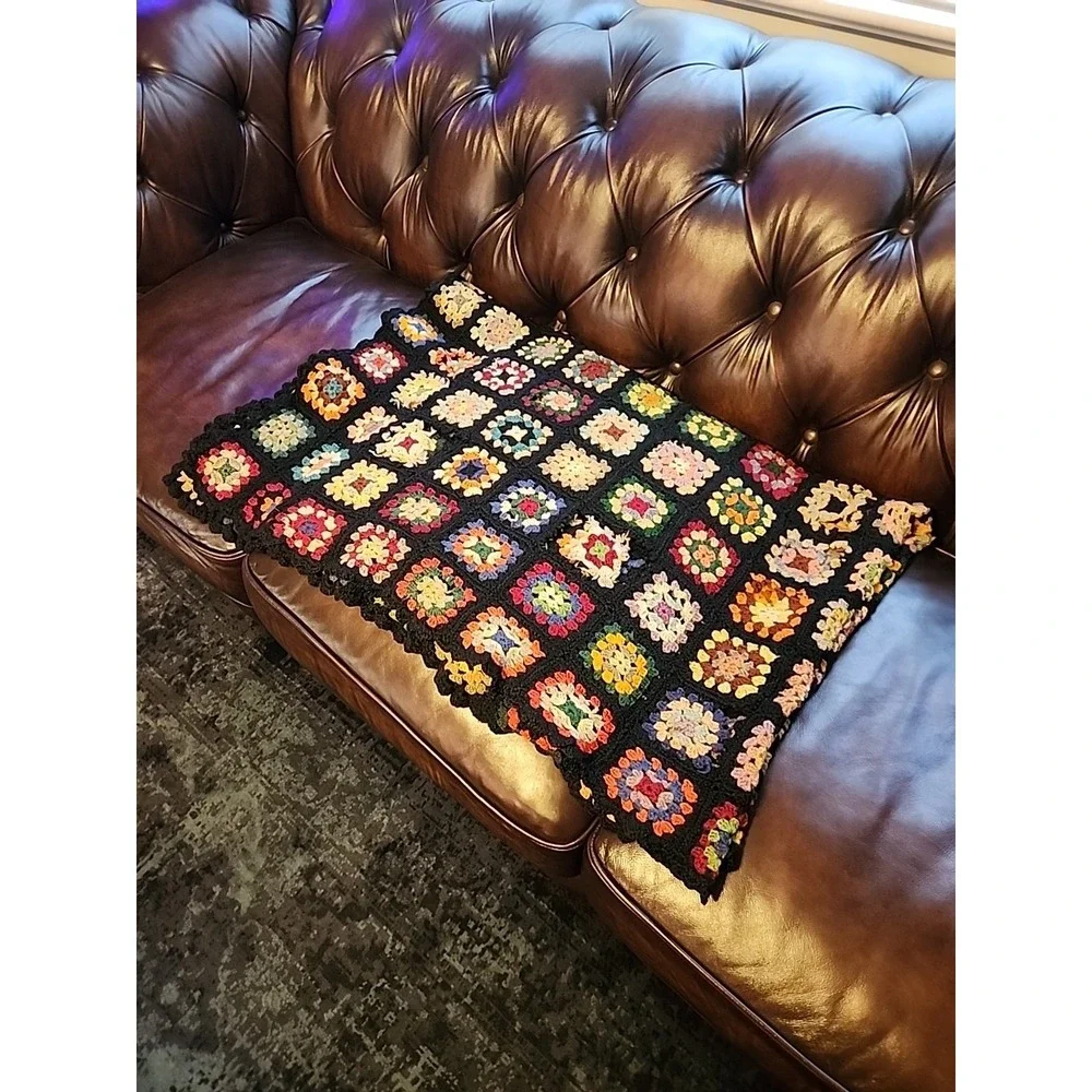Very Old VTG Handmade Crochet Granny Square Roseanne Afghan, READ